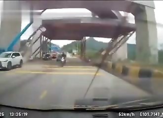 Construction structure collapses on car in Kuala Lumpur