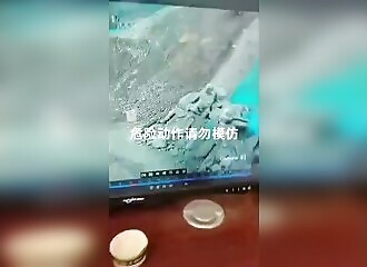 Truck driver escapes the worst when his truck crashes into a quarry