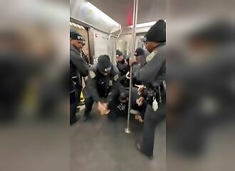 Difficult arrest in the metro: 1 man faces 10 police officers