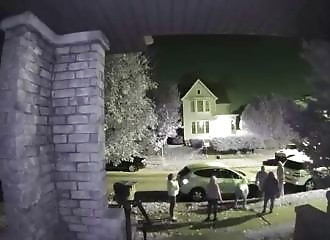 Teenagers filmed setting fire to car in Milwaukee