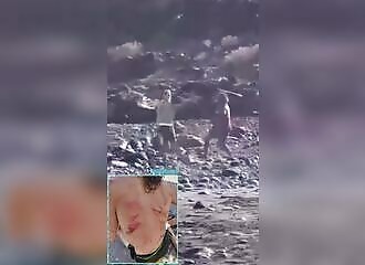 Brutal assault at the beach: man struck with an aluminium pole for allegedly stealing a wallet