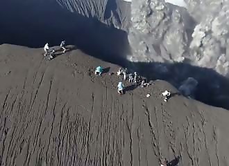 Indonesia: A drone captures hikers near the volcano just before the eruption