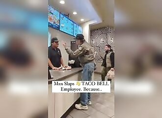 Un client en colère frappe un employé de Taco Bell parce que ...
