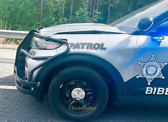 A stolen truck, attempts to ram other vehicles, and a crash into the guardrail: it was all caught on camera