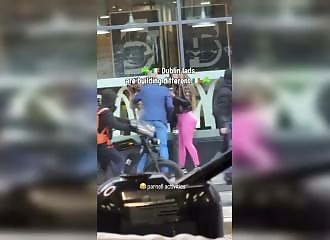 Dublin : Un homme se fait corriger en plein centre-ville, la vidéo devient virale !
