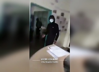 Des étudiants entrent dans un lycée en Normandie et cassent tout