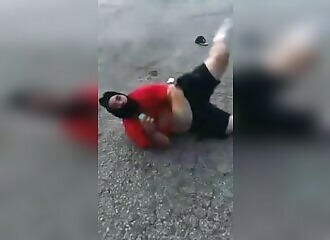 Compilation de rassemblements illégaux qui se passent parfaitement bien