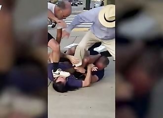 A pro-Palestinian attacks a pro-Israeli and is shot in the stomach