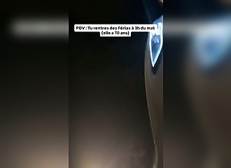 Deux mecs se font draguer à la fin d'une féria 