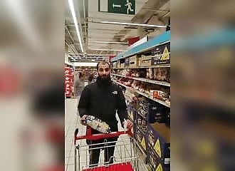 He makes a stupid joke in a supermarket and runs into a nervous man