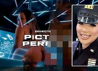 Une détective de New York critiquée pour sa présence dans un clip de rap en string ficelle