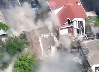 Drone blows up house to neutralize Russian soldiers