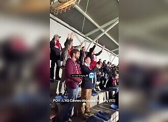 Des supporters de Cannes se font menacer par un supporter de Bobigny lors d'un match de foot