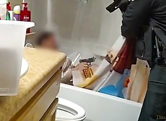 A gunman in a bathtub shot dead by police in Florida